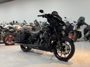 二手哈雷戴维森大道滑翔 Street Glide