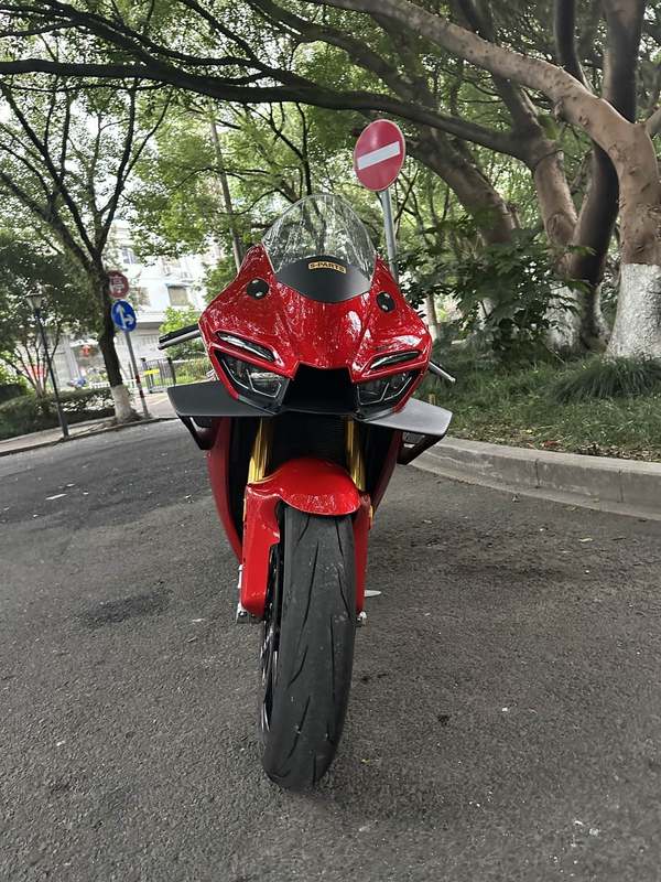 二手张雪机车820RR