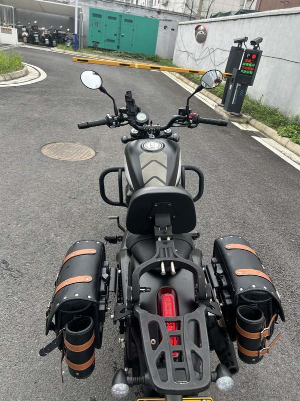 二手QJMOTOR闪300
