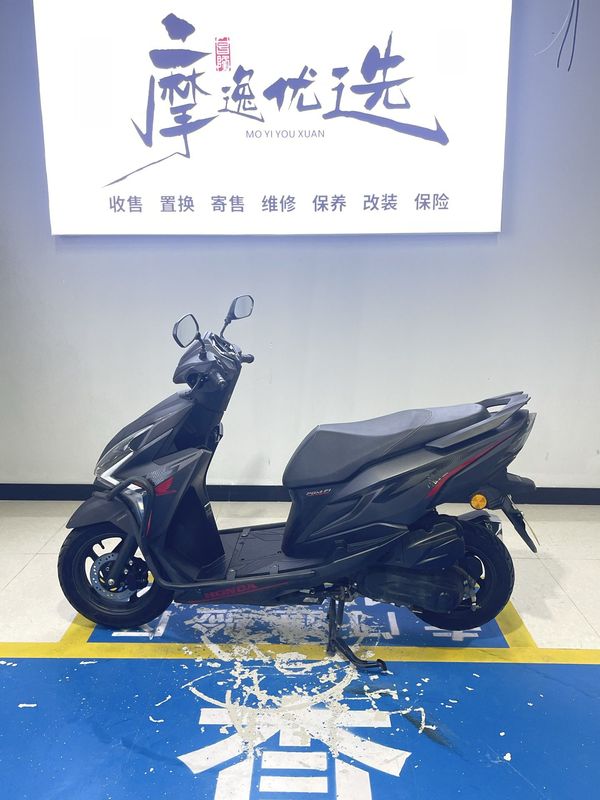 二手新大洲本田裂行 RX125Fi