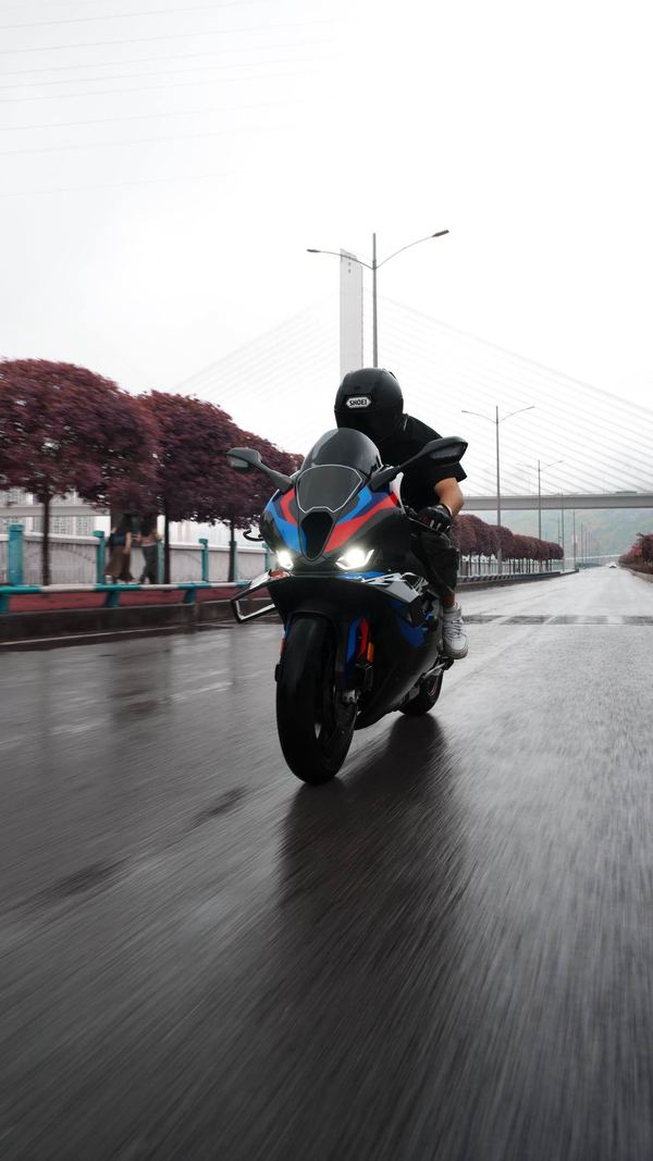 二手宝马M 1000 RR
