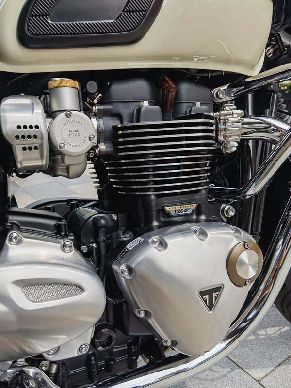 二手凯旋Bonneville T120