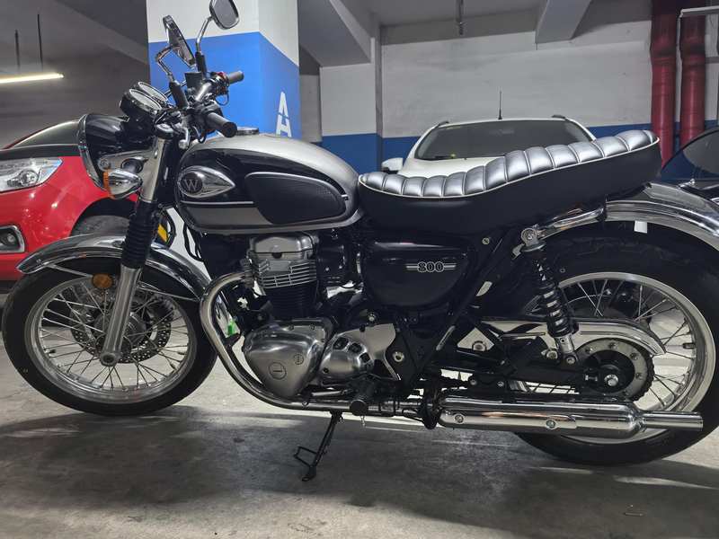 二手川崎W800 