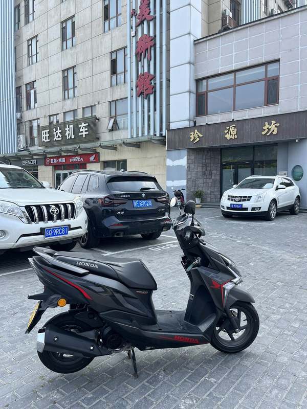 二手新大洲本田裂行 RX125Fi