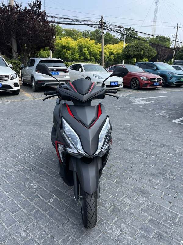 二手新大洲本田裂行 RX125Fi