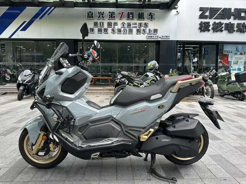 二手三阳哈士奇 Husky ADV150