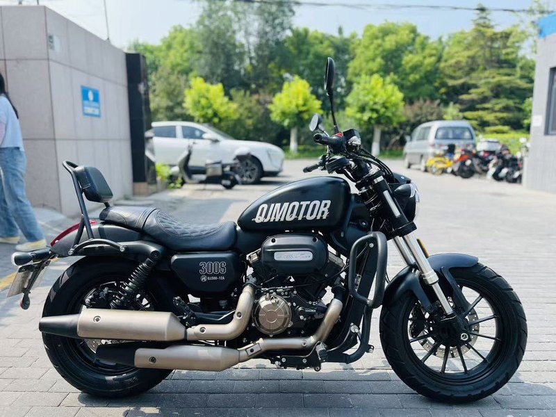 二手QJMOTOR闪300