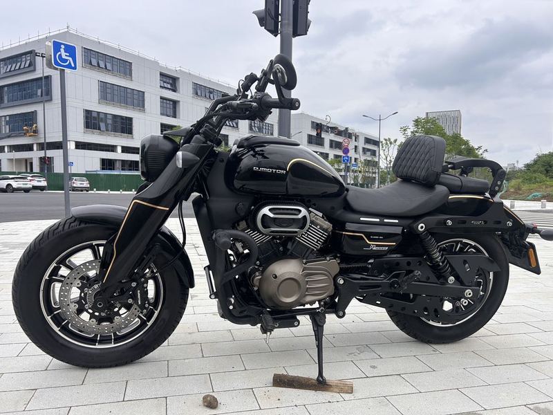 二手QJMOTOR闪400