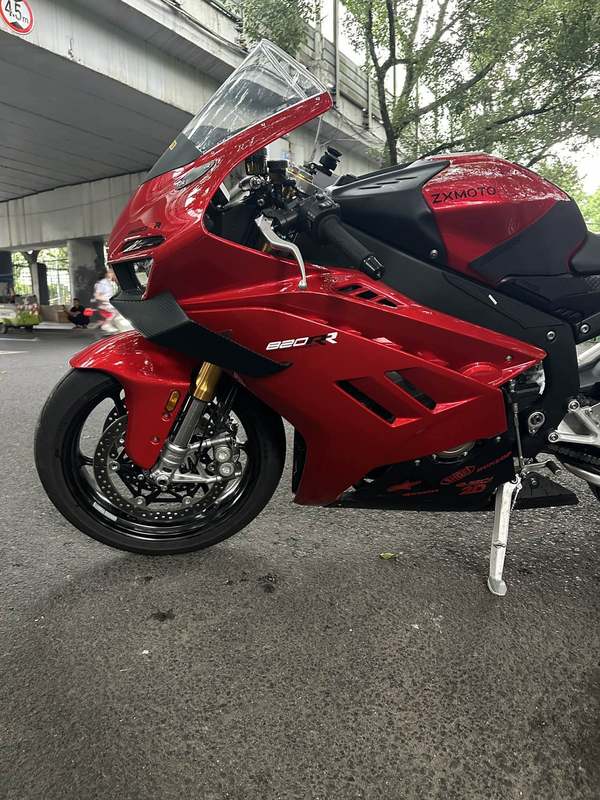 二手张雪机车820RR