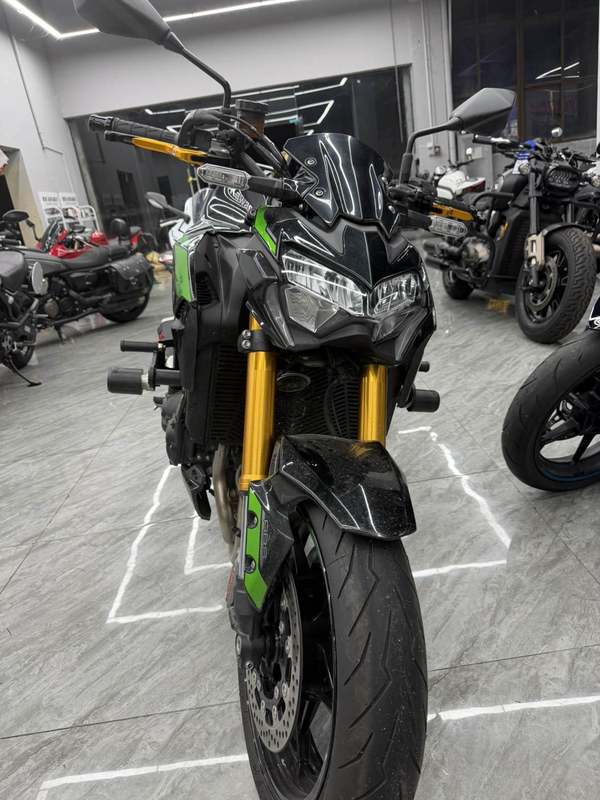 二手川崎Z900