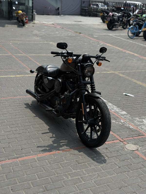 二手哈雷戴维森Iron883 硬汉