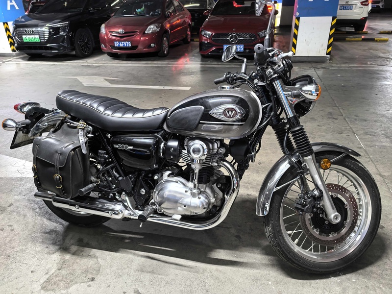 二手川崎W800 
