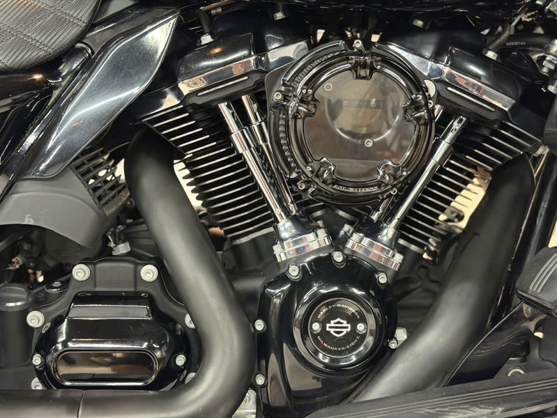 二手哈雷戴维森大道滑翔 Street Glide