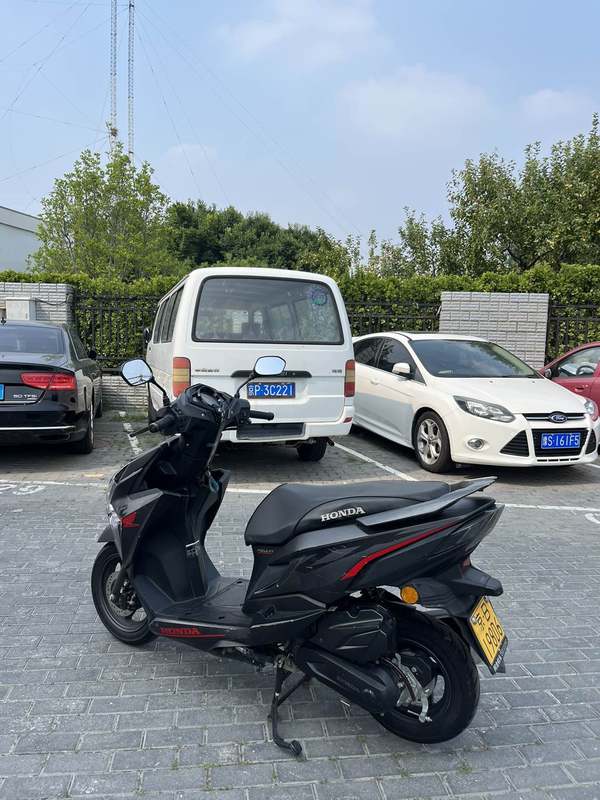 二手新大洲本田裂行 RX125Fi