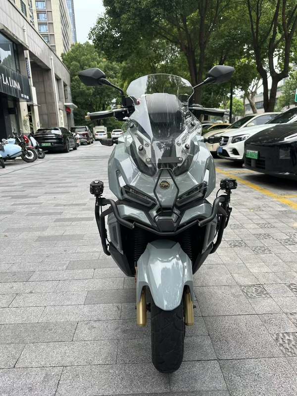 二手三阳哈士奇 Husky ADV150
