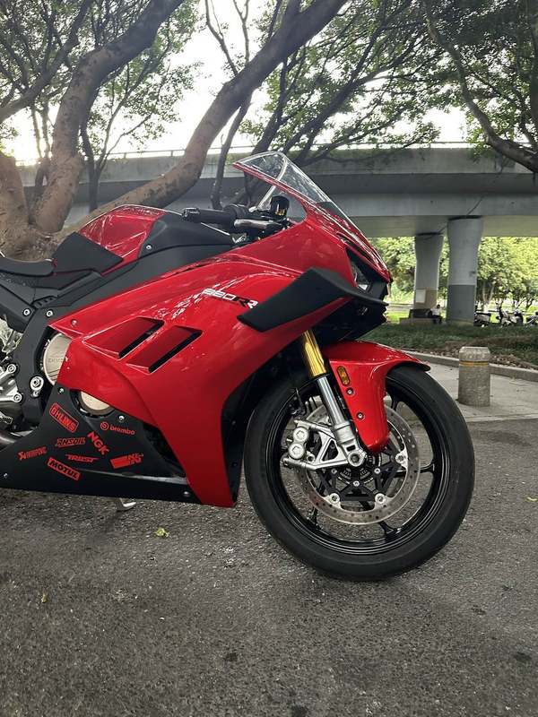 二手张雪机车820RR