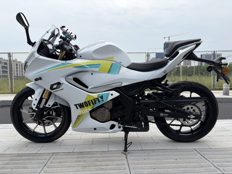 二手QJMOTOR赛250