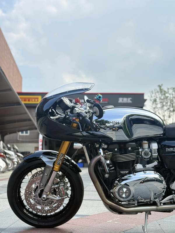 二手凯旋Thruxton