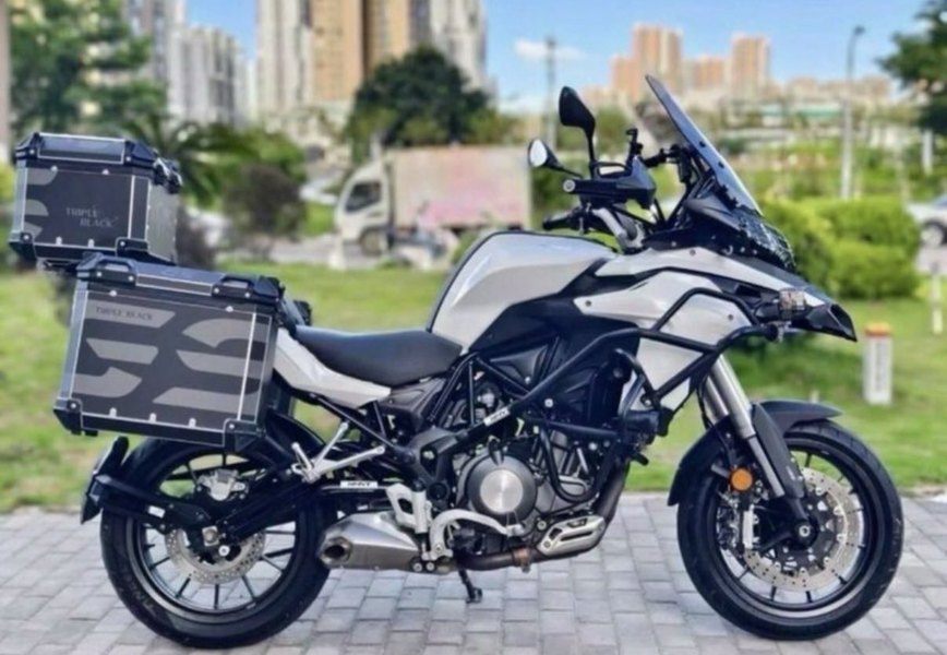 二手贝纳利金鹏 TRK502