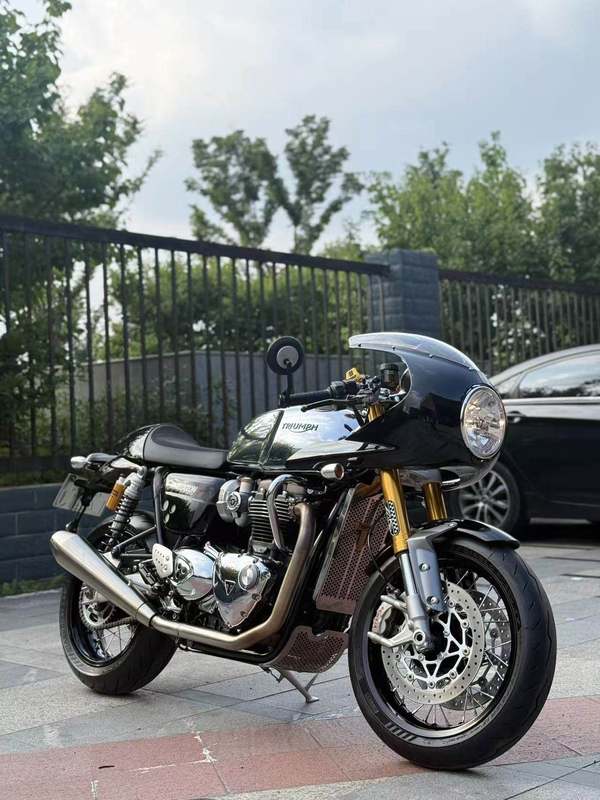 二手凯旋Thruxton