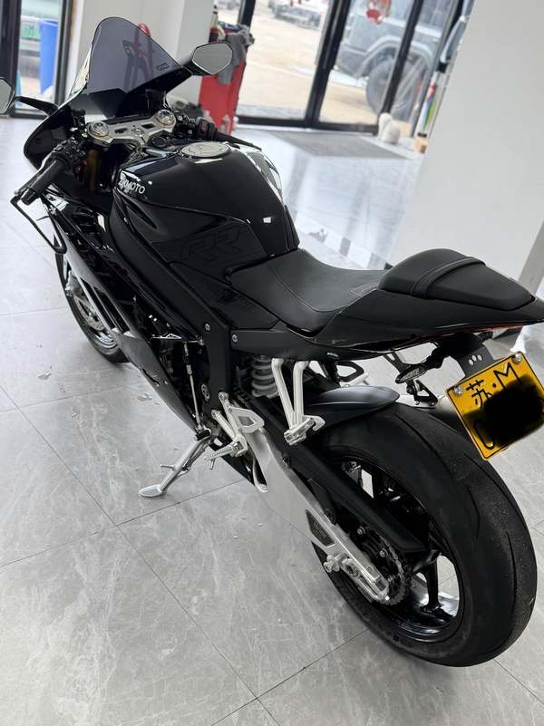 二手张雪机车820RR