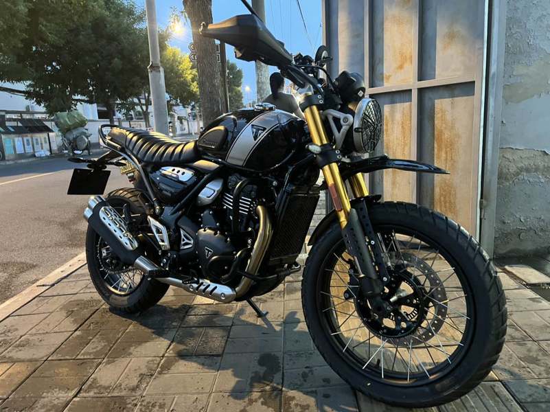 二手凯旋Scrambler 400 X