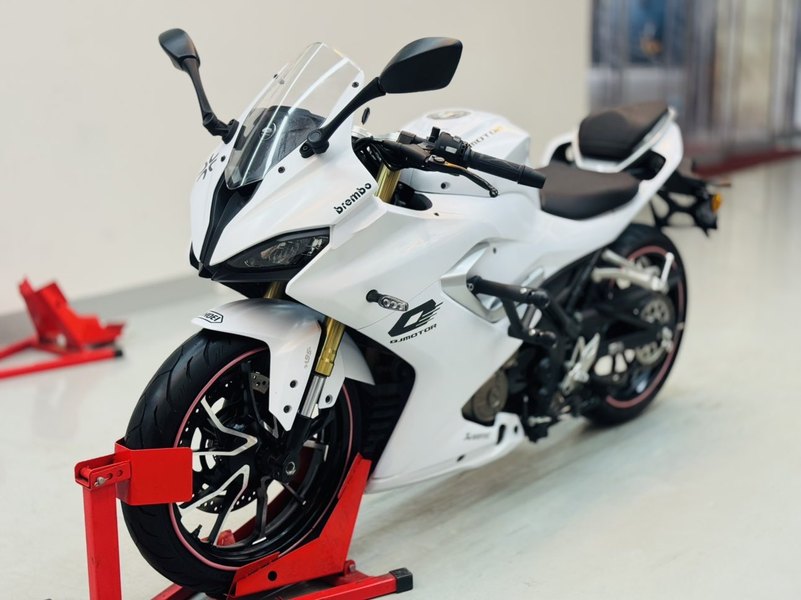 二手QJMOTOR赛250