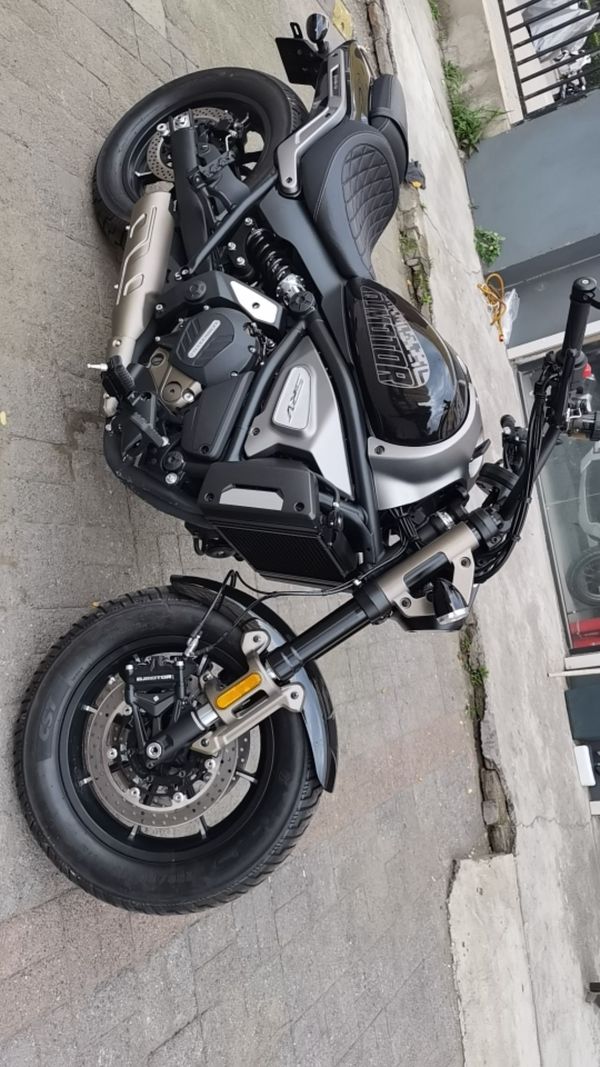 二手QJMOTOR闪700