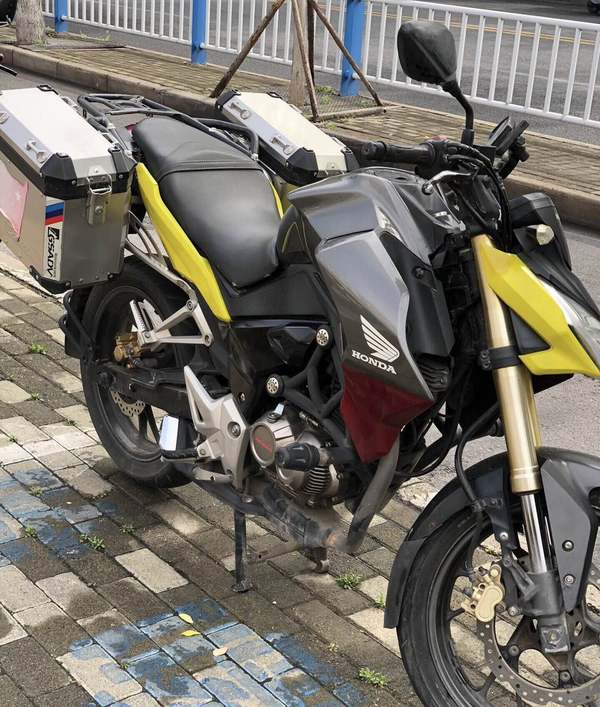 二手五羊本田CB190R 暴锋眼