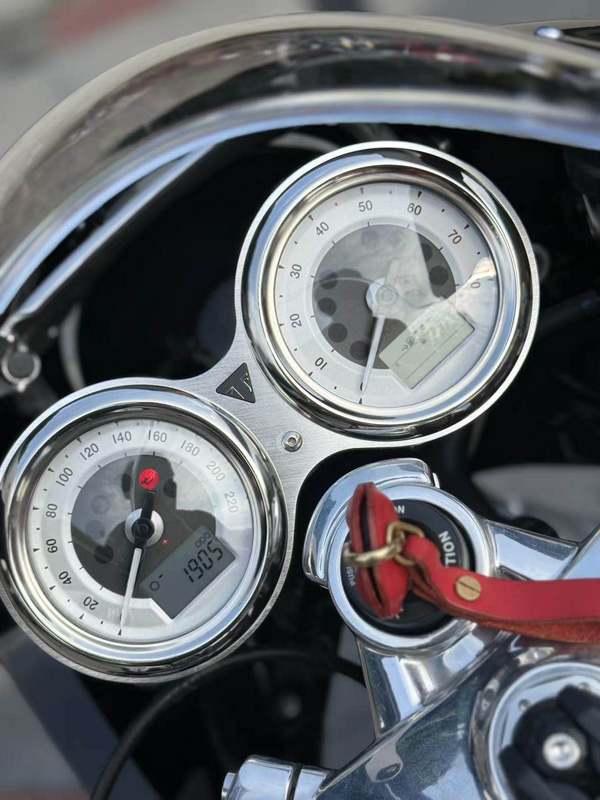 二手凯旋Thruxton