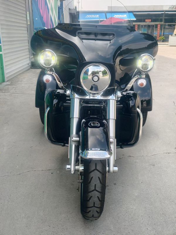二手哈雷戴维森Tri Glide