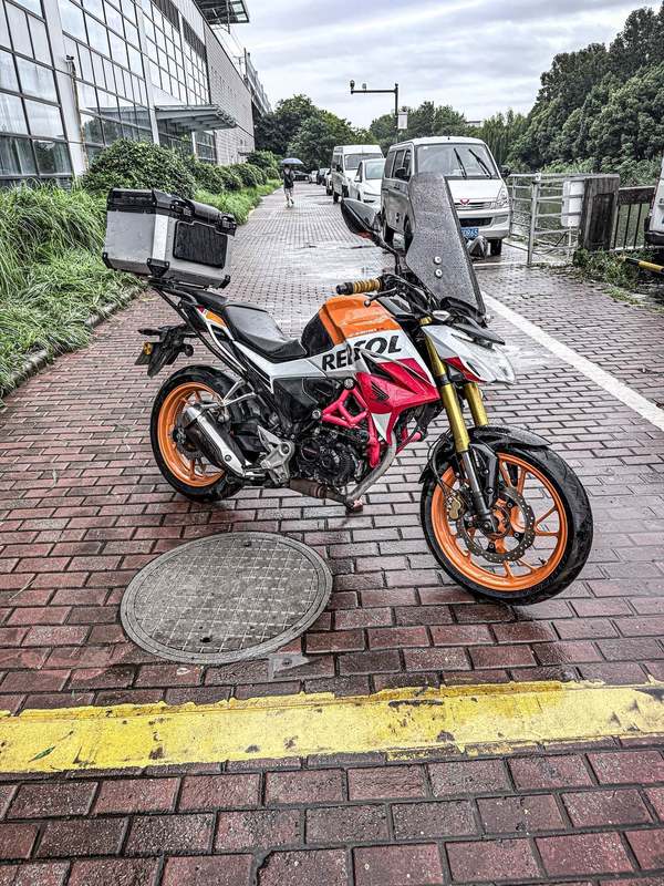 二手五羊本田CB190R 暴锋眼