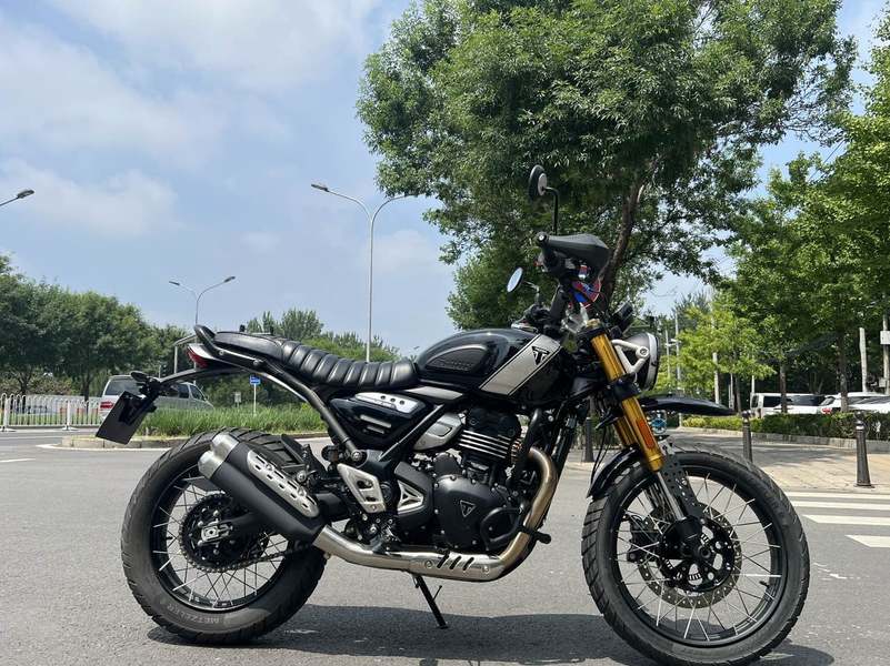 二手凯旋Scrambler 400 X