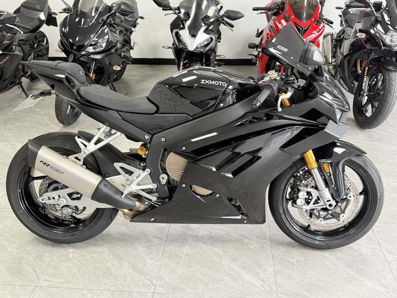 二手张雪机车820RR