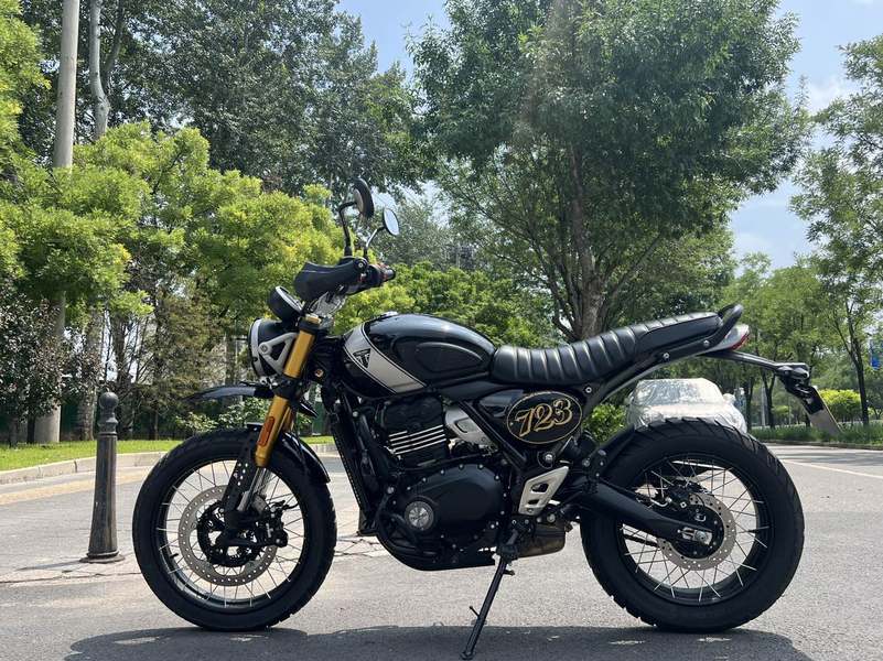 二手凯旋Scrambler 400 X