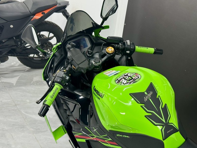 二手川崎ZX-4R