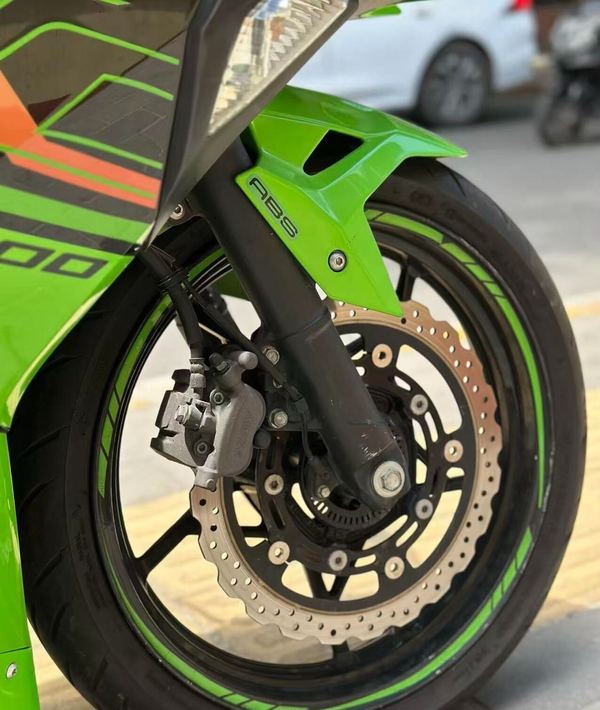二手川崎Ninja 400