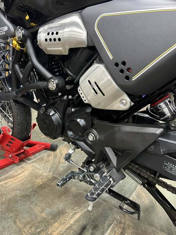 二手五羊本田鸷道 CB190SS