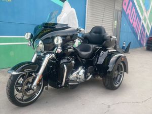 二手哈雷戴维森Tri Glide
