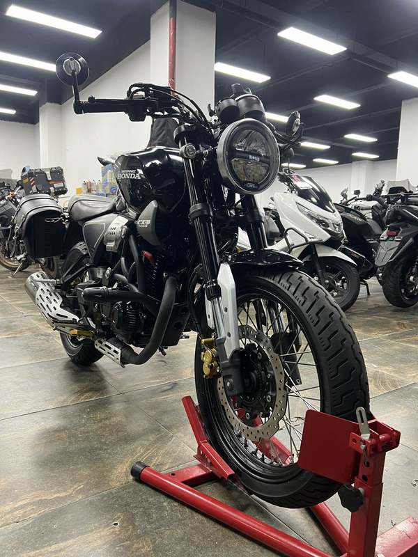 二手五羊本田鸷道 CB190SS