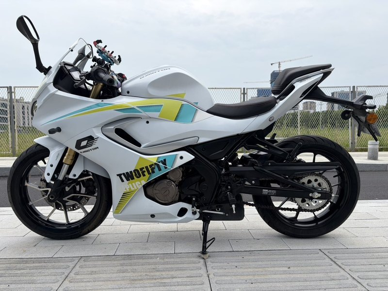 二手QJMOTOR赛250