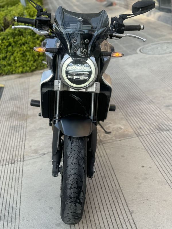 二手本田CB1000R