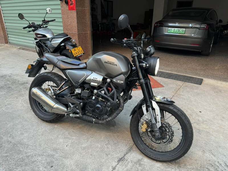 二手五羊本田鸷道 CB190SS