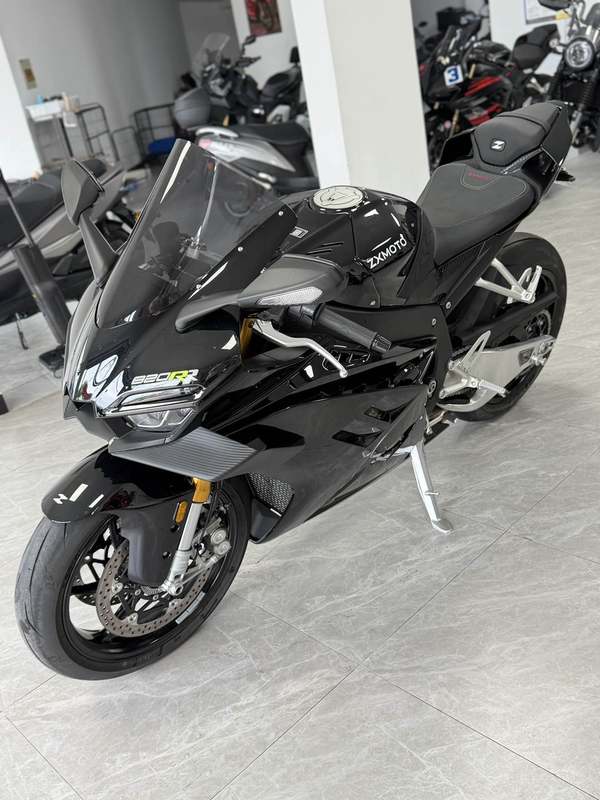 二手张雪机车820RR