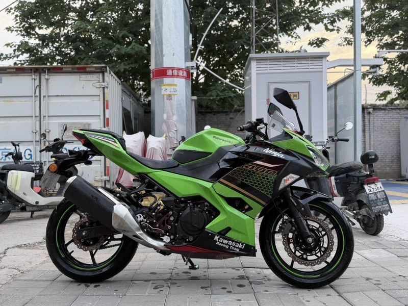 二手川崎Ninja 400