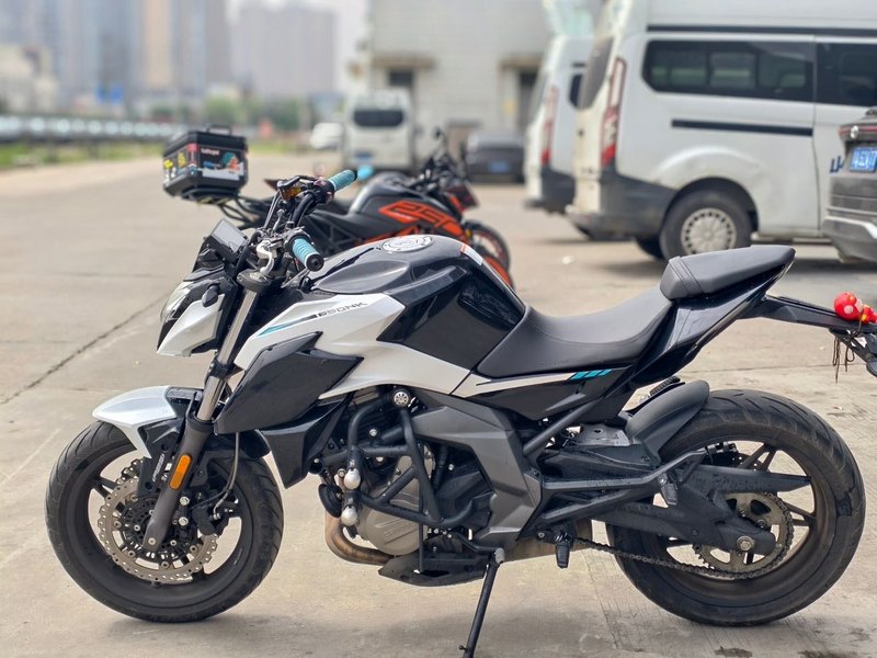 二手春风650NK