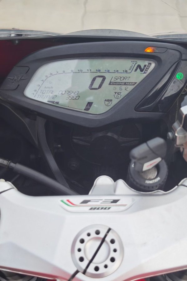 二手奥古斯塔F3 800