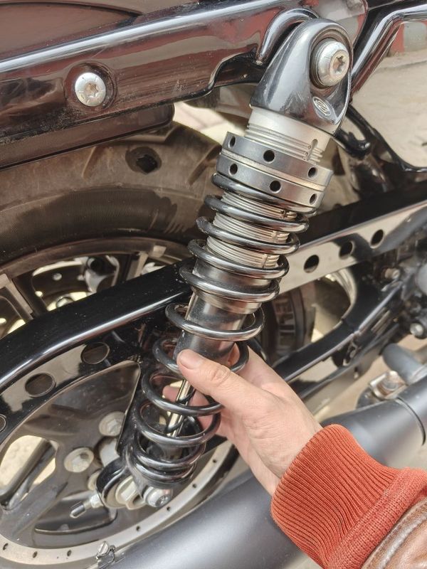二手哈雷戴维森Iron883 硬汉