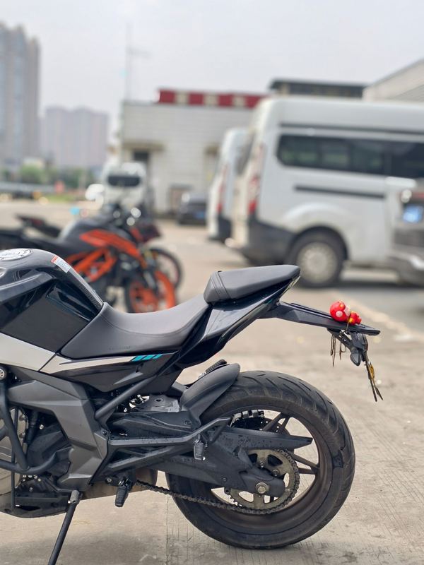 二手春风650NK