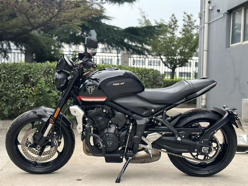 二手凯旋Trident 660